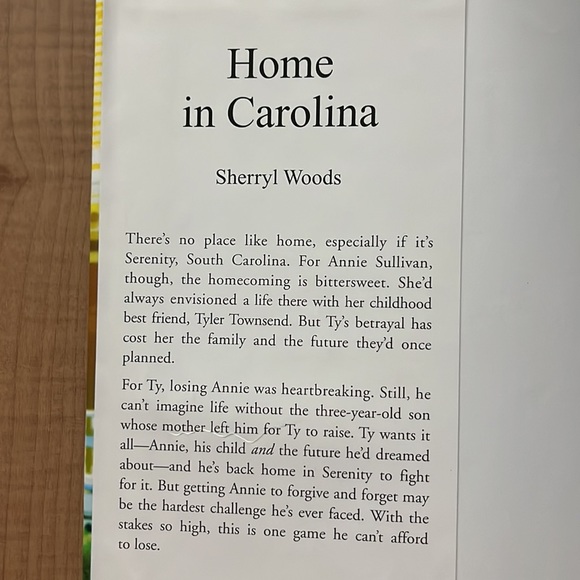 Hardcover novel “Home in Carolina” by Sherryl Woods published by MIRA - Picture 2 of 16